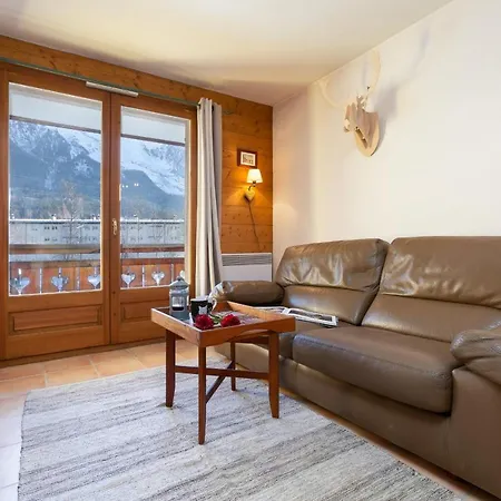 Les Bossons Sleeps 4 Chamonix